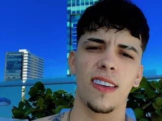 WebCAM of DylanLeonel