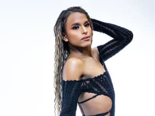 WebCAM of ShantyMillan